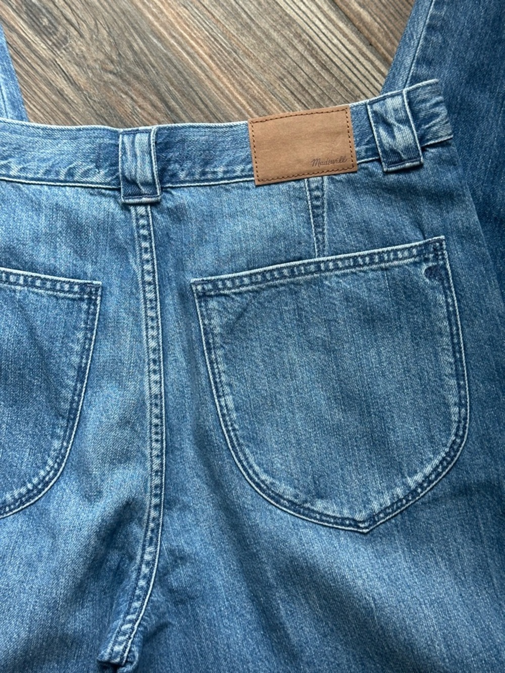 Madewell Relaxed Boyfriend Jeans in Medium Blue - Picture 8 of 12